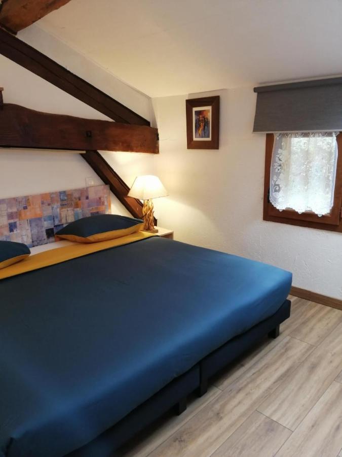 La Posada Hotel Ambierle Bagian luar foto
