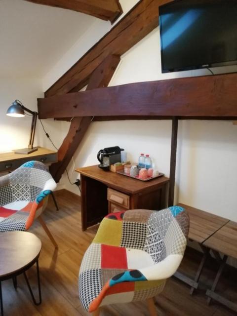 La Posada Hotel Ambierle Bagian luar foto